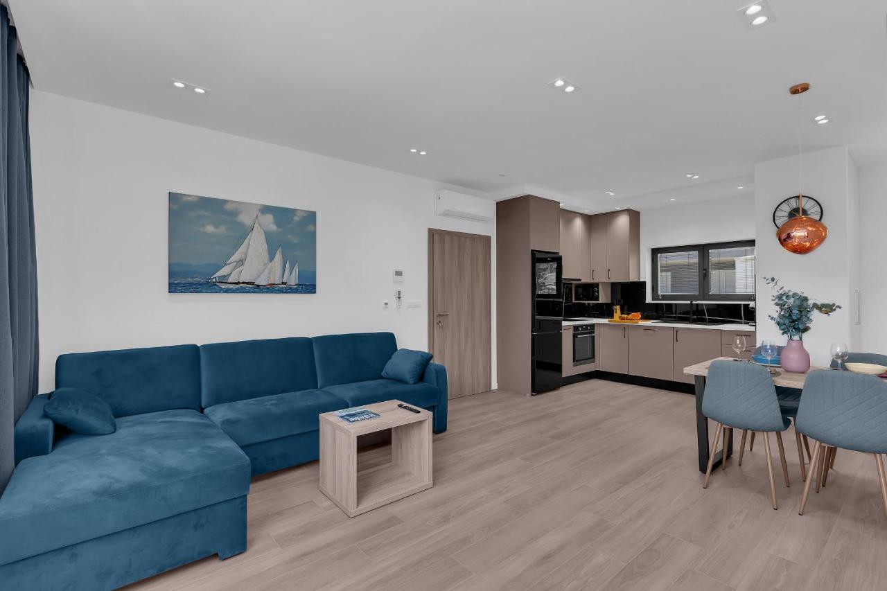 Ela Apartment *