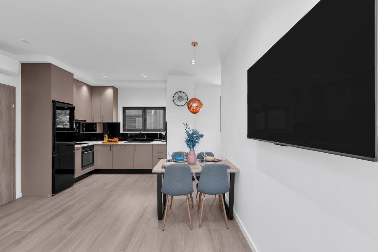 Ela Apartment *